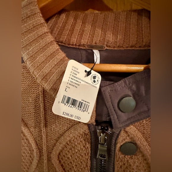NWT L Free People Block Party Bomber Cable Knit Zip Up Pockets Tobacco Pavement - Picture 6 of 7
